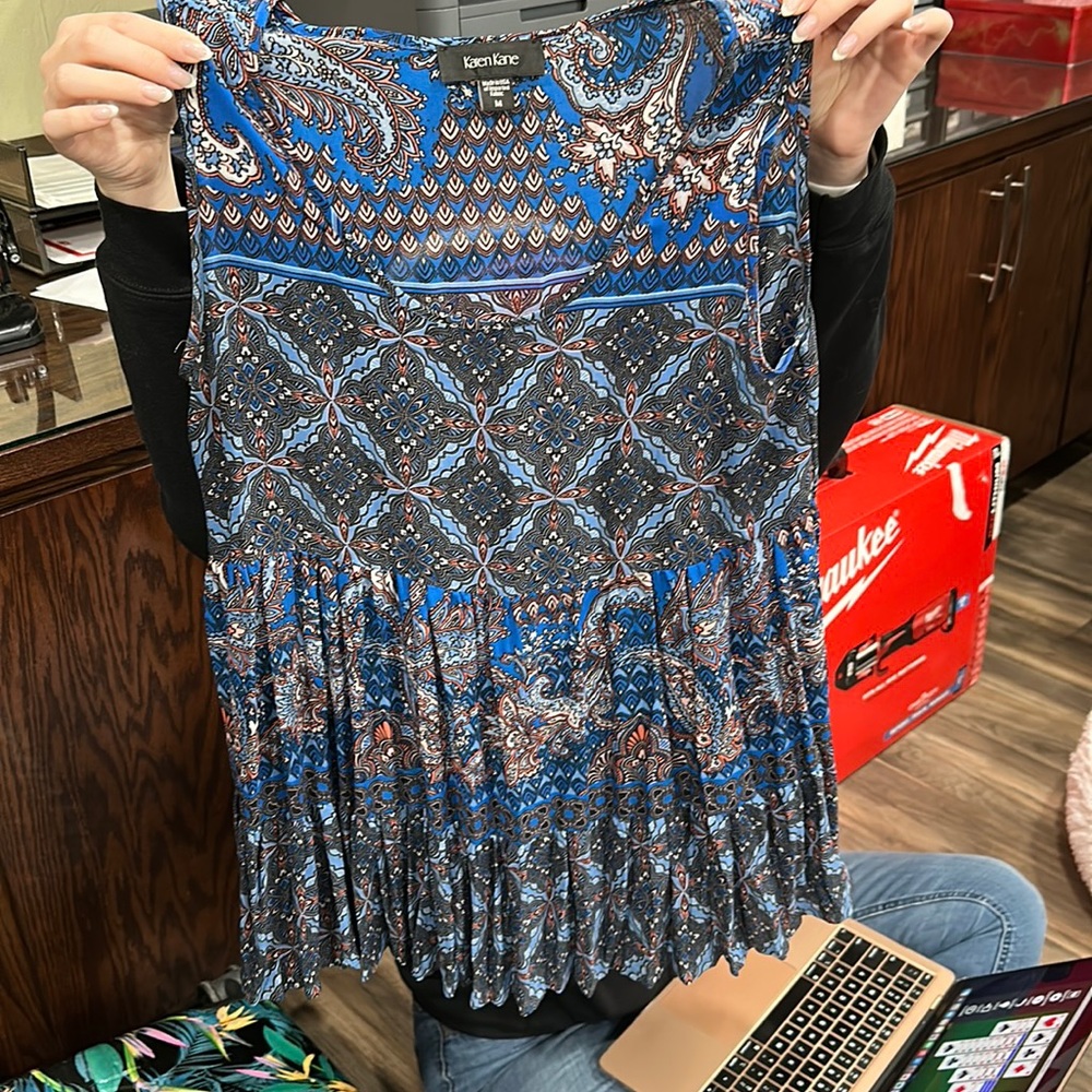 Karen Kane top